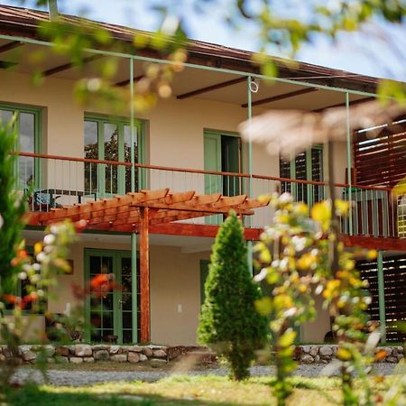 Casa Akacia Hotel Telavi Bagian luar foto