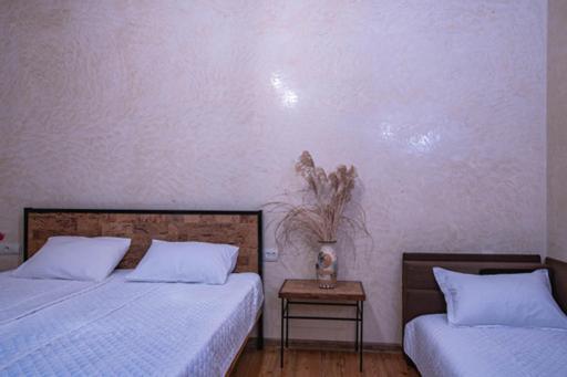 Casa Akacia Hotel Telavi Bagian luar foto